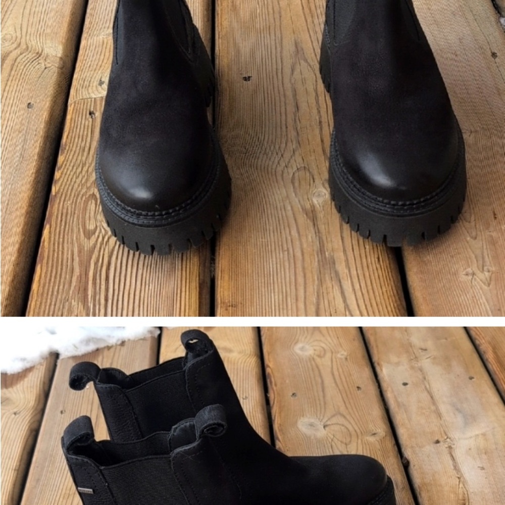 Black Winter Boots with Durable Rubber Sole